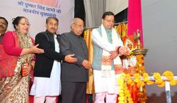 मुख्यमंत्री ने विश्व दिव्यांग दिवस पर हल्द्वानी में राज्य स्तरीय दक्षता पुरस्कार समारोह में दिव्यांगजनों को किया सम्मानित, कहा दिव्यांग समाज के दिव्य अंग हैं