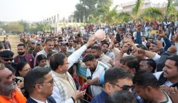 मुख्यमंत्री पुष्कर सिंह धामी का हरिद्वार आगमन, गन्ने का भाव ऐतिहासिक रूप से बढ़ाने पर किसानों ने किया भव्य स्वागत