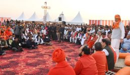 सीएम धामी हरिद्वार में एक्शन मोड में, चौपाल में सुनी समस्याएं, मौके पर दिए समाधान के आदेश