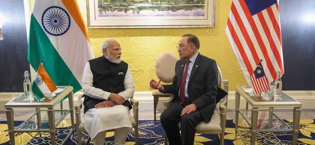 पीएम मोदी ने मलेशिया यात्रा के दौरान प्रधानमंत्री अनवर इब्राहिम से प्रतिनिधिमंडल स्तर की वार्ता की, दोनों देशों के बीच हुए कई समझौते
