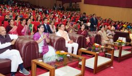 देहरादून से उठा संस्कृति और संस्कारों का शंखनाद, मातृशक्ति को सीएम धामी का नमन, विश्वमांगल्य सभा के तत्वाधान में आयोजित ‘मातृ संस्कार समागम’ कार्यक्रम में प्रतिभाग किया