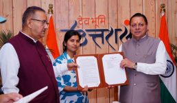 मुख्यमंत्री धामी ने कृषि एवं कृषक कल्याण विभाग के अंतर्गत मानचित्रक के पद पर चयनित 12 अभ्यर्थियों को नियुक्ति पत्र प्रदान किए