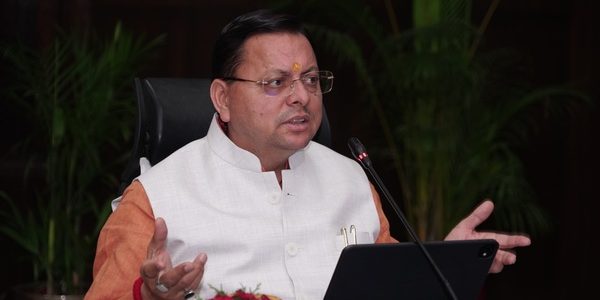Uttarakhand मुख्यमंत्री ने की 5 विधानसभाओं की सीएम घोषणाओं की समीक्षा, कहा पर्वतीय क्षेत्रों में स्वास्थ्य सुविधाओं के सुदृढ़ीकरण पर विशेष ध्यान दिया जाए