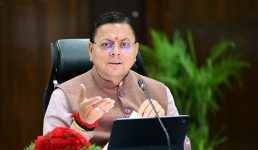 सीएम हेल्पलाइन 1905 पर लंबित शिकायतों के त्वरित निस्तारण के लिए विशेष अभियान चलाया जाए – मुख्यमंत्री﻿