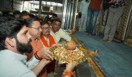 राजस्थान में बाबा खाटू श्याम मंदिर में दर्शन किए मुख्यमंत्री धामी ने, देवभूमि उत्तराखंड की निरंतर प्रगति, शांति और खुशहाली के लिए भी प्रार्थना की