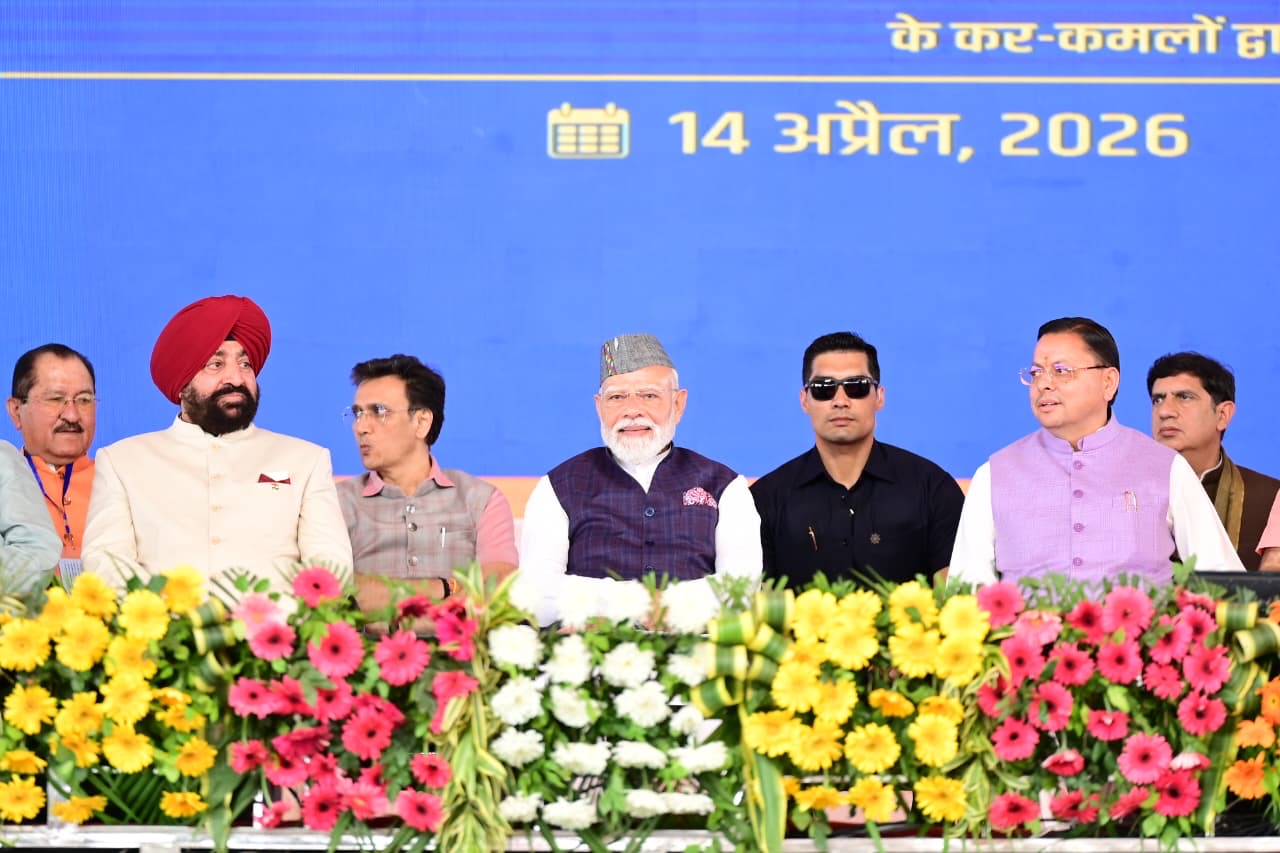 प्रधानमंत्री ने देहरादून में आयोजित भव्य समारोह में किया 210 किमी लंबे, दिल्ली -देहरादून इकोनॉमिक कॉरिडोर का लोकार्पण किया