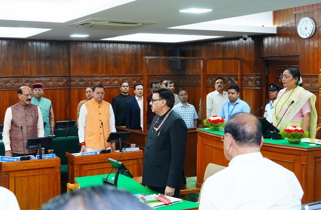 मुख्यमंत्री धामी ने नारी शक्ति वंदन अधिनियम पर आयोजित विधानसभा के विशेष सत्र को किया संबोधित, कहा महिला सशक्तिकरण के प्रयासों पर न हो किसी भी प्रकार की राजनीति