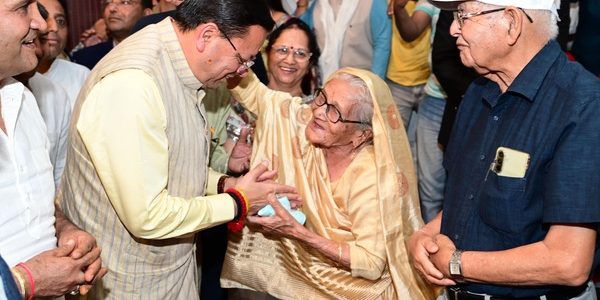 मुख्यमंत्री ने हल्द्वानी में वरिष्ठ नागरिक सम्मान एवं खेल समारोह में किया प्रतिभाग, बुजुर्गों को बताया समाज और राष्ट्र की अमूल्य धरोहर