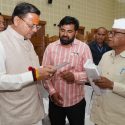 सीएम धामी ने प्रदेश के विभिन्न जनपदों से आए लोगों की समस्याओं को सुना, अधिकारियों को दिए जरूरी निर्देश