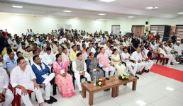रुड़की में मुख्यमंत्री धामी ने सुना प्रधानमंत्री मोदी के ‘मन की बात’ कार्यक्रम का 135वां संस्करण, कहा ‘मन की बात’ से मिलता है राष्ट्र निर्माण का संदेश