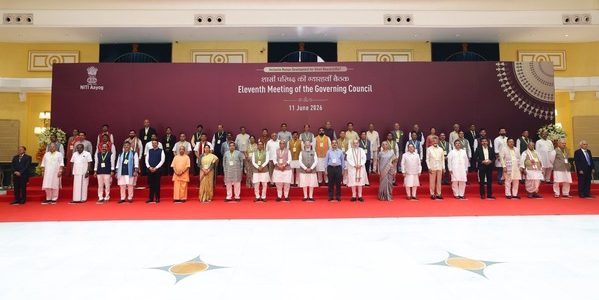 नीति आयोग की बैठक में मुख्यमंत्री धामी ने प्रस्तुत किया उत्तराखंड के विकास का रोडमैप, हिमालयी राज्यों के लिए जलवायु परिवर्तन, पारिस्थितिकी संरक्षण और आपदा प्रबंधन पर विशेष नीति समर्थन की पैरवी