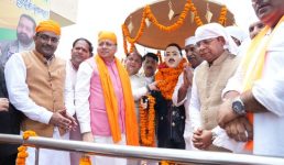 मुख्यमंत्री ने शहीद ऊधम सिंह को दी श्रद्धांजलि, अखण्ड पाठ में प्रतिभाग किया व गुरूद्वारे में मत्था टेका