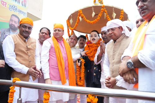 मुख्यमंत्री ने शहीद ऊधम सिंह को दी श्रद्धांजलि, अखण्ड पाठ में प्रतिभाग किया व गुरूद्वारे में मत्था टेका