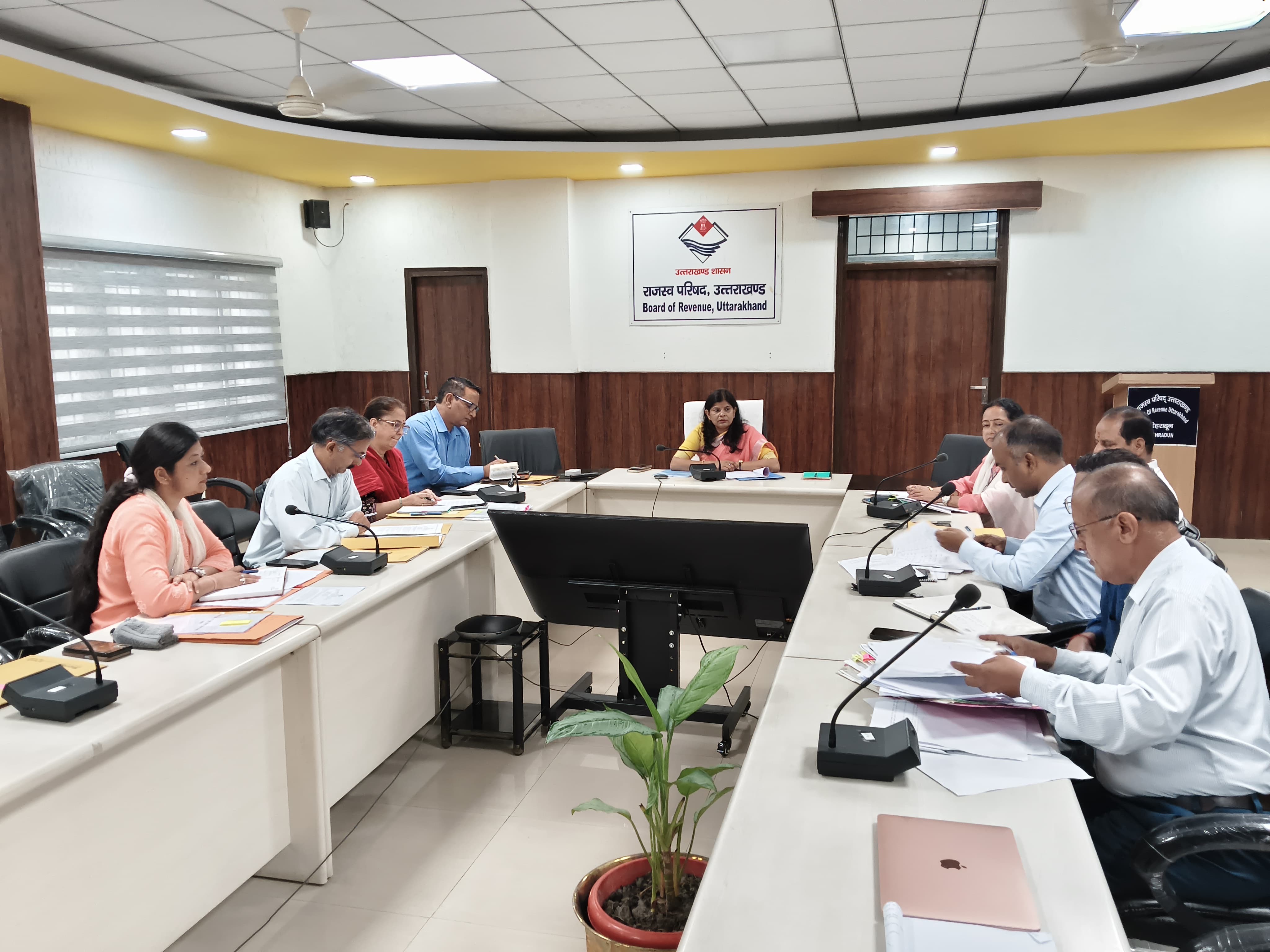 राजस्व पुलिस एवं भूलेख सर्वेक्षण संस्थान, अल्मोड़ा का होगा सुदृढ़ीकरण एवं आधुनिकीकरण