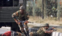 कश्मीर में CRPF जवान पर ग्रेनेड हमला, 5 लोग घायल
