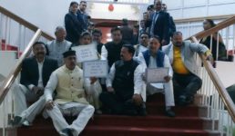उत्तराखंड बजट सत्र – शराब कांड पर कांग्रेस का विरोध, मुख्यमंत्री ने कहा इस सत्र में बनाएंगे कड़ा कानून