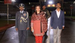 अभिनंदन को वाघा बॉर्डर तक छोड़ने आई वो महिला कौन थी ? हर कोई जानना चाहता है