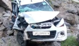 उत्तराखंड : कार खाई में गिरने से सेना के जवान सहित चार लोगों की दर्दनाक मौत