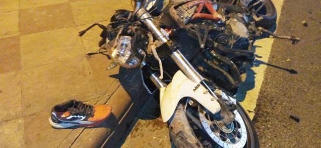 उत्तराखंड : सवेरे तीन छात्र घर से एक बाइक पर स्कूल के लिए निकले, भीषण दुर्घटना में एक की मौत, दो की हालत गंभीर उत्तराखंड : सवेरे तीन छात्र घर से एक बाइक पर स्कूल के लिए निकले, भीषण दुर्घटना में एक की मौत, दो की हालत गंभीर