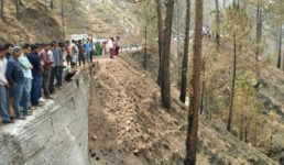 उत्तराखंड : बारात की कार दुर्घटनाग्रस्त, दूल्हे के पिता की मौत, कई घायल