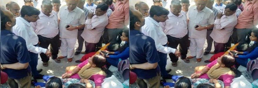 देवभूमि शर्मसार : पहाड़ में दलित को कुर्सी में बैठकर खाना खाने पर मार डाला, बहन की शादी की जिम्मेदारी थी सर पर देवभूमि शर्मसार : पहाड़ में दलित को कुर्सी में बैठकर खाना खाने पर मार डाला, बहन की शादी की जिम्मेदारी थी सर पर