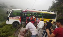 उत्तराखंड में टला बड़ा हादसा, 30 यात्रियों की जान बाल-बाल बची, लोग बोले चमत्कार