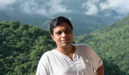 पतंजलि योगपीठ के महामंत्री आचार्य बालकृष्ण एम्स में भर्ती, बेहोशी की हालत में लाया गया अस्पताल