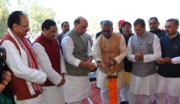उत्तराखंड राज्य स्थापना दिवस कार्यक्रम में देहरादून पहुंचे रक्षामंत्री, राज्य को बताया विद्याधाम