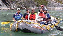 गौचर मेला शुरू, पहली बार आयोजित हो रही है रिवर राफ्टिंग प्रतियोगिता, CM ने भी अलकनंदा नदी में  लुत्फ उठाया Chamoli News