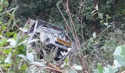 उत्तराखंड : 3 लोगों को कुचलकर खाई में गिरा वाहन, शरदोत्सव मेले से घर लौट रहे थे तीनों