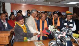 उत्तराखंड बीजेपी में हुआ बड़ा बदलाव, नये प्रदेश अध्यक्ष के निशाने पर 2022 चुनाव