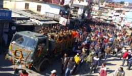 घर पहुंचा शहीद राहुल का पार्थिव शरीर, अंतिम यात्रा में उमड़ा पूरा शहर, आतंकियों से मुठभेड़ में हुए थे शहीद