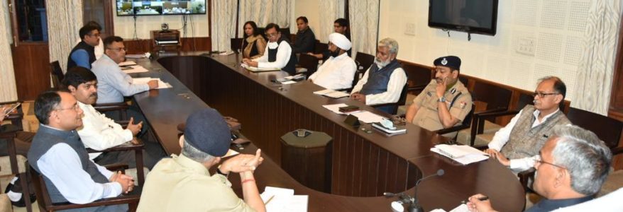 उत्तराखंड : दुकानें 7 बजे से 1 बजे तक, दुपहिया चल सकेगा, मुख्यमंत्री ने की समीक्षा बैठक Uttarakhand Lockdown Update उत्तराखंड : दुकानें 7 बजे से 1 बजे तक, दुपहिया चल सकेगा, मुख्यमंत्री ने की समीक्षा बैठक Uttarakhand Lockdown Update