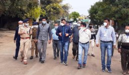 Uttarakhand Lockdown जिलाधिकारियों को निर्देश, आवश्यक व्यवस्था सुचारु रखें, सोशल डिस्टेंसिंग का सख्ती से पालन करवाएं