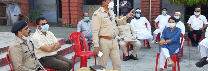 हल्द्वानी : वनभूलपुरा और आसपास 72 घंटे के लिए कम्पलीट लॉकडाउन, पुलिस ने लिया कब्जे में हल्द्वानी : वनभूलपुरा और आसपास 72 घंटे के लिए कम्पलीट लॉकडाउन, पुलिस ने लिया कब्जे में