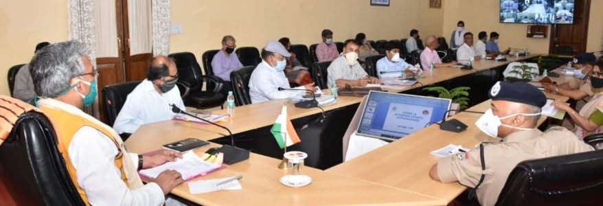Uttarakhand लॉकडाउन से अब आपको मिलेगी ये छूट, मुख्यमंत्री ने बैठक में सभी जिलाधिकारियों को दिये निर्देश Uttarakhand लॉकडाउन से अब आपको मिलेगी ये छूट, मुख्यमंत्री ने बैठक में सभी जिलाधिकारियों को दिये निर्देश
