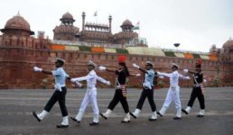 सेना और नौसेना में कोरोना को लेकर चिंता पैदा करने वाली खबर, पढ़िए कहां आ रहे हैं मामले सामने