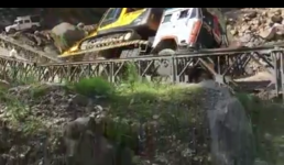 Uttarakhand यहां चीन सीमा को जोड़ने वाला पुल टूट गया, मचा हुआ है हड़कंप, पुल टूटने का वीडियो देखें