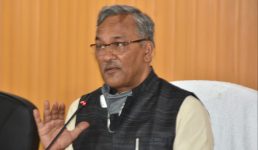 मुख्यमंत्री ने की कोरोना समीक्षा बैठक, नैनीताल में 500 बिस्तर का कोविड केयर सेंटर बनाने का एलान