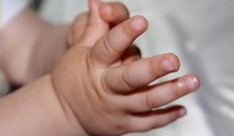 Uttarakhand बाप ने दो साल के बच्चे की  लात मारकर कर दी हत्या, मां अस्पताल ले जाने की गुहार लगाती रही