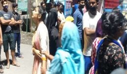 Uttarakhand सड़क पर टहल रही लड़की का अपहरण, कार में खींचकर ले गये बदमाश, इलाके में हड़कंप