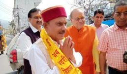 Uttarakhand बीकेटीसी के अंतिम अध्यक्ष मोहन थपलियाल सहित दो बीजेपी नेताओं की सड़क हादसे में मौत, नदी में डूब गया वाहन