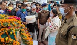 Uttarakhand नम आंखों के बीच शहीद का अंतिम संस्कार, पाकिस्तान के खिलाफ नारे भी लगे