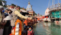 हरिद्वार और रुड़की का दौरा किया मुख्यमंत्री त्रिवेन्द्र ने, कुंभ कार्यों के निरीक्षण के साथ हर की पैड़ी पर पूजा-अर्चना भी की