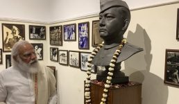 Parakram Diwas 2021 नेताजी सुभाष चंद्र बोस की जयंती, पीएम मोदी ने कोलकाता में दी श्रद्धांजलि