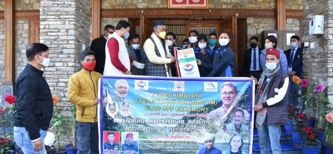 उत्तराखंड और बिहार की बेटी का 5 हजार किमी लंबा साइक्लिंग अभियान, हिमालय संरक्षण और महिला सुरक्षा का देंगी संदेश उत्तराखंड और बिहार की बेटी का 5 हजार किमी लंबा साइक्लिंग अभियान, हिमालय संरक्षण और महिला सुरक्षा का देंगी संदेश