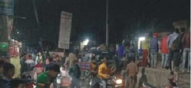 Uttarakhand हरिद्वार में बड़ा हादसा, ट्रेन से कटकर 4 लोगों की दर्दनाक मौत Uttarakhand हरिद्वार में बड़ा हादसा, ट्रेन से कटकर 4 लोगों की दर्दनाक मौत