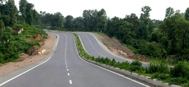 Uttarakhand खटीमा-बनबसा के मध्य सड़क बनेगी फोर लेन, केंद्र सरकार ने इसे राष्ट्रीय राजमार्ग घोषित किया Uttarakhand खटीमा-बनबसा के मध्य सड़क बनेगी फोर लेन, केंद्र सरकार ने इसे राष्ट्रीय राजमार्ग घोषित किया