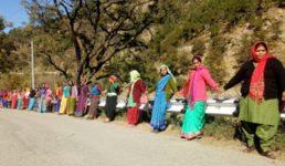 Uttarakhand अनोखे विरोध का मुख्यमंत्री ने लिया संज्ञान, अधिकारियों को दिये निर्देश