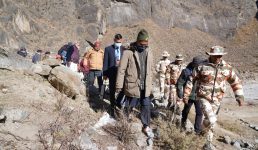 उत्तराखंड आपदा Latest : 197 लापता, 32 शव बरामद, मुख्यमंत्री ने किया रैणी गांव का दौरा